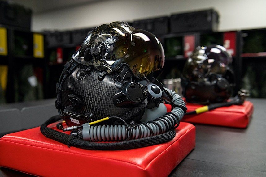F\-35 pilot helmet display