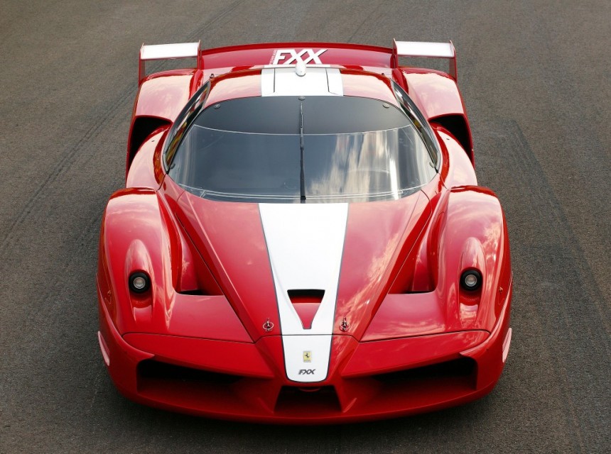 Enzo\-based Ferrari FXX