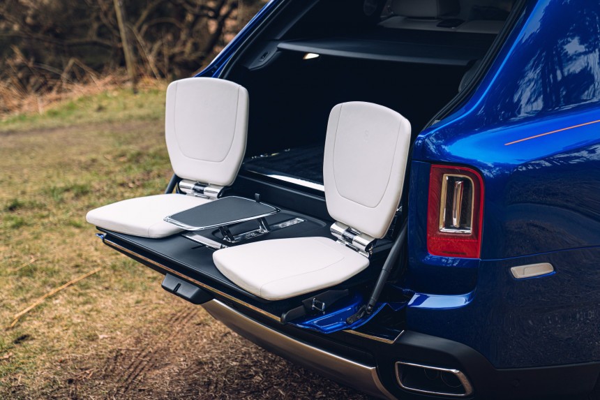 Rolls\-Royce Cullinan with the optional Viewing Suite in the trunk