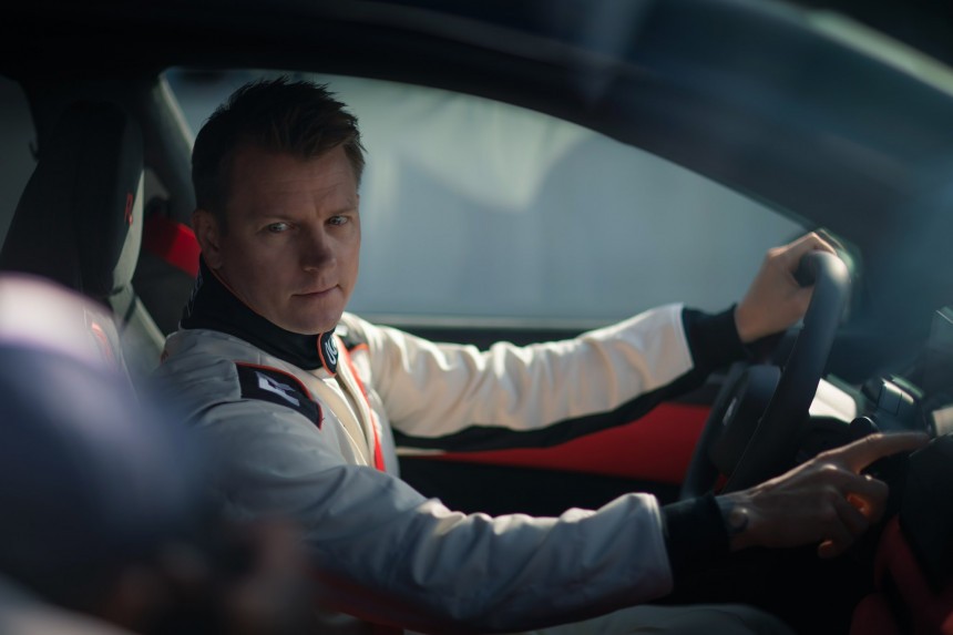 Kimi Raikkonen helps the Zeekr 001 FR beat the Tesla Model S Plaid