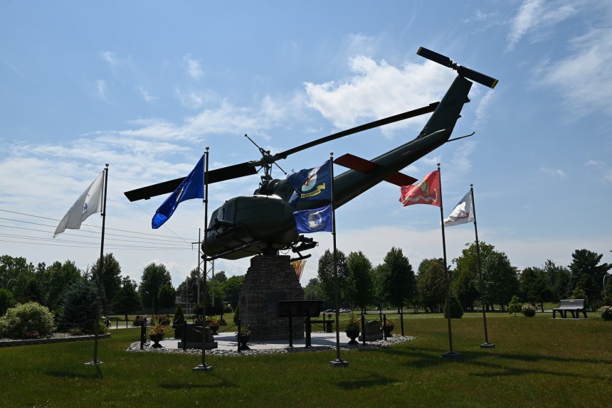 Grifiss Airport UH\-1 Huey