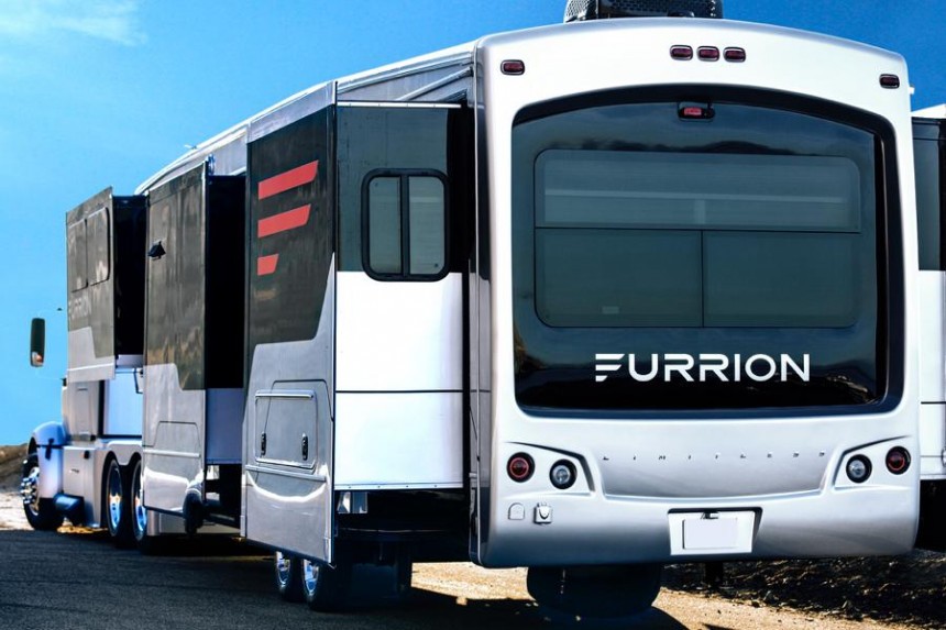 Furrion showcased the Limitless fifth\-wheel at CES 2018