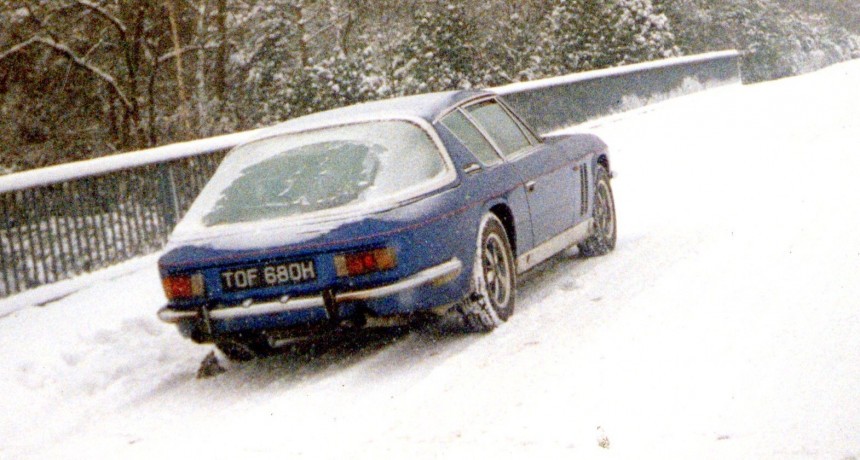 Jensen FF driving on snow