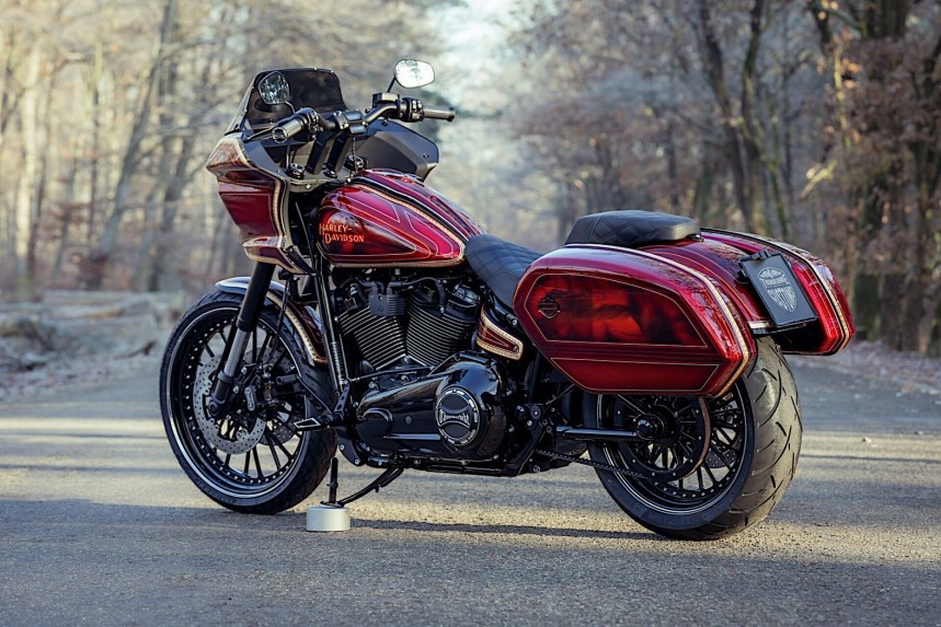 Harley\-Davidson Red Rush