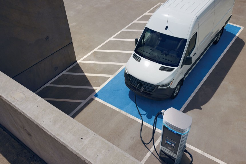 Mercedes opens sales for its first electric van in the US \- the eSprinter