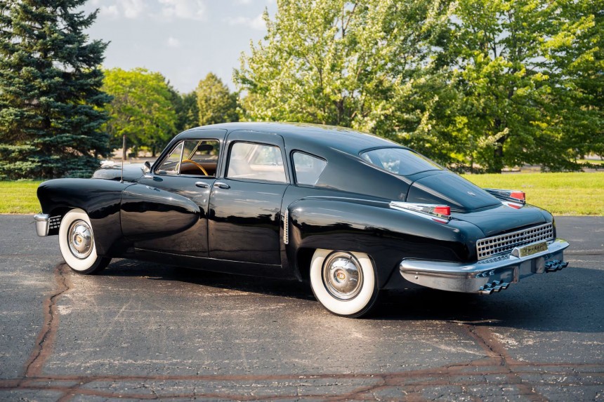 Tucker 48 \- the post\-war car with a helicopter flat\-six engine