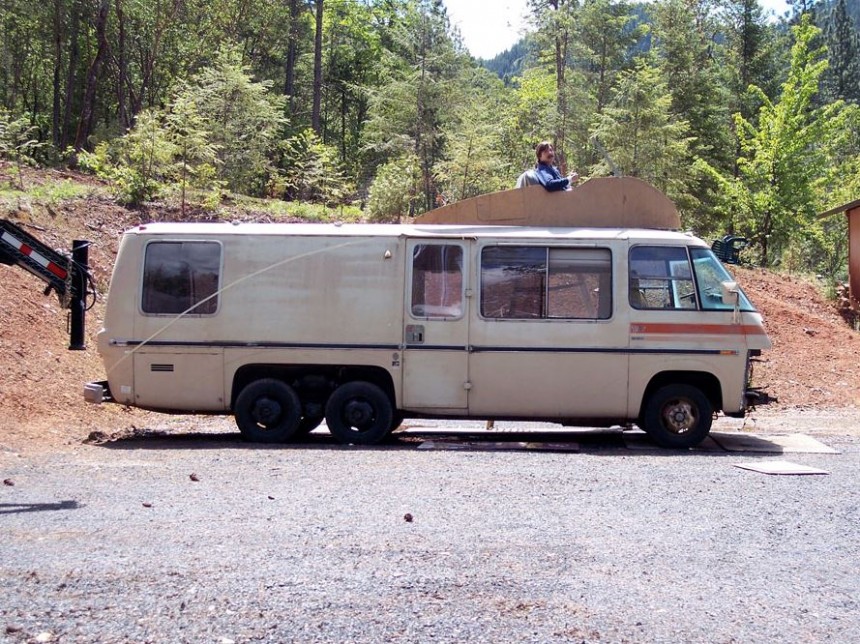 The DecoLiner, the world's only double\-decker motorhome that is also a hot rod