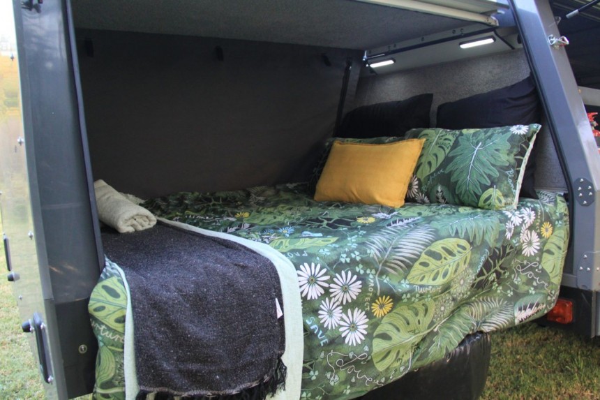Hogzilla 4x4 Xpander Canopy Camper