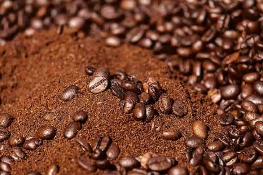 Coffee ground also works wonders to eliminate nasty odors in the car