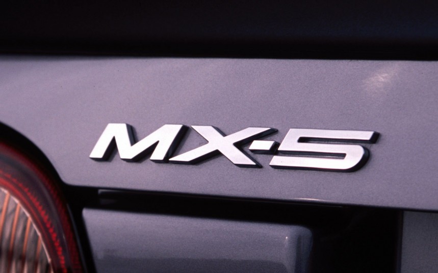Mazda MX\-5 Lettering