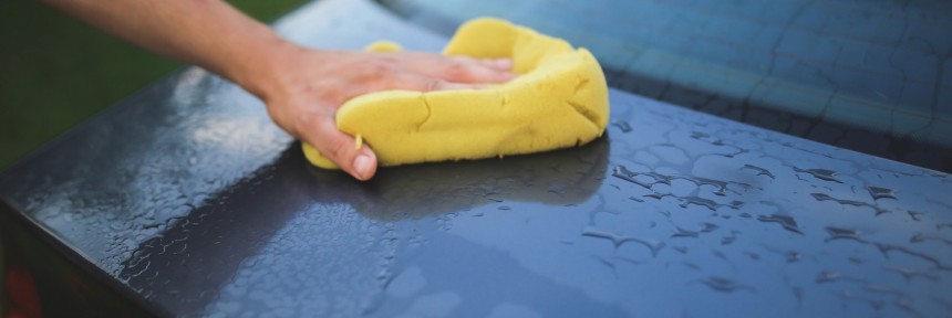 Never use a sponge like this one to wash a matte painted car
