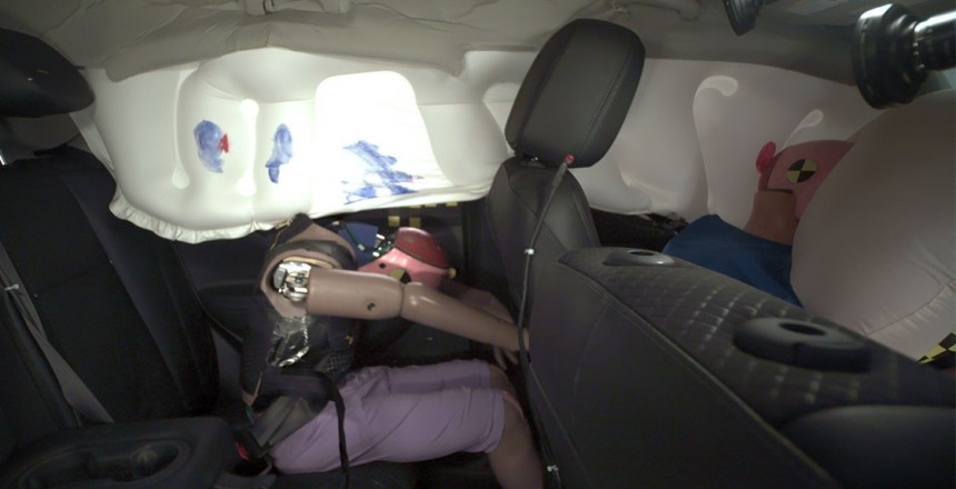 IIHS back\-seat crash test \- Buick Encore