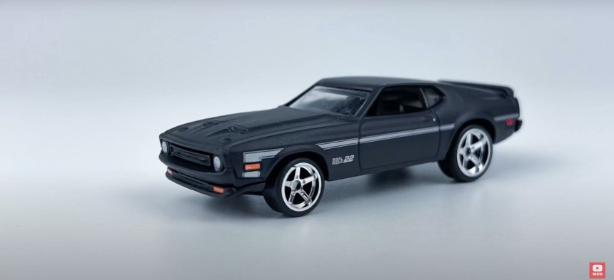 Inside the 2022 Hot Wheels Boulevard Set, 1971 Ford Mustang Mach 1 Is Revealed