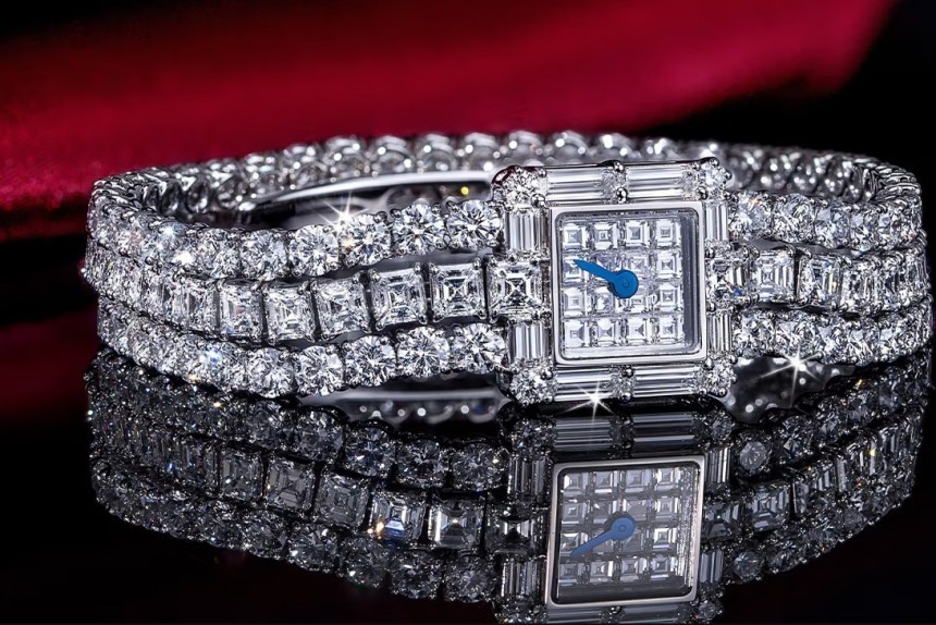 Rihanna shows off custom Jaco & Co\. diamond watch anklet at the Las Vegas GP