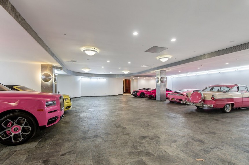 Jefree Star relists Hidden Hills mansion with 10\-car garage for \$15\.5 million