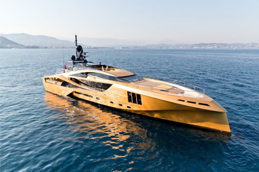 Khalilah, the world's first all\-carbon superyacht