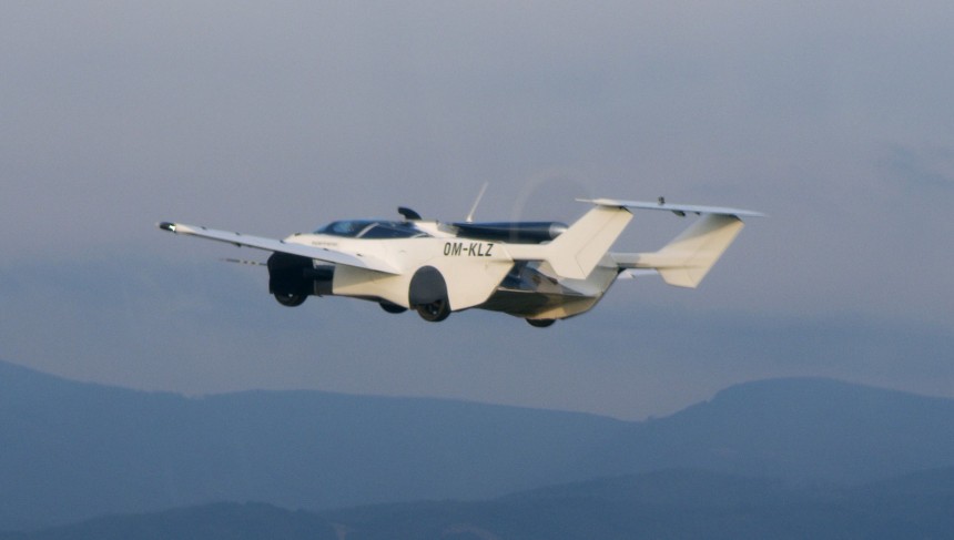 AirCar Prototype 1 has completed the first\-ever inter\-city flight in Slovakia