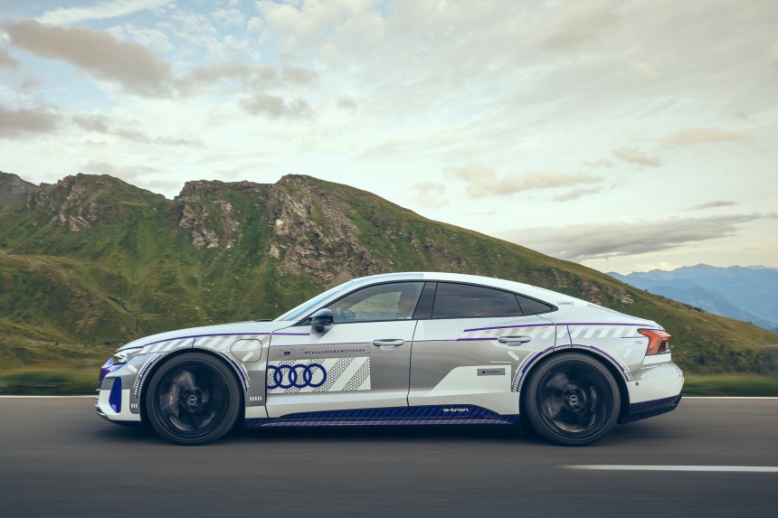 Audi RS e\-tron Gt ice race edition