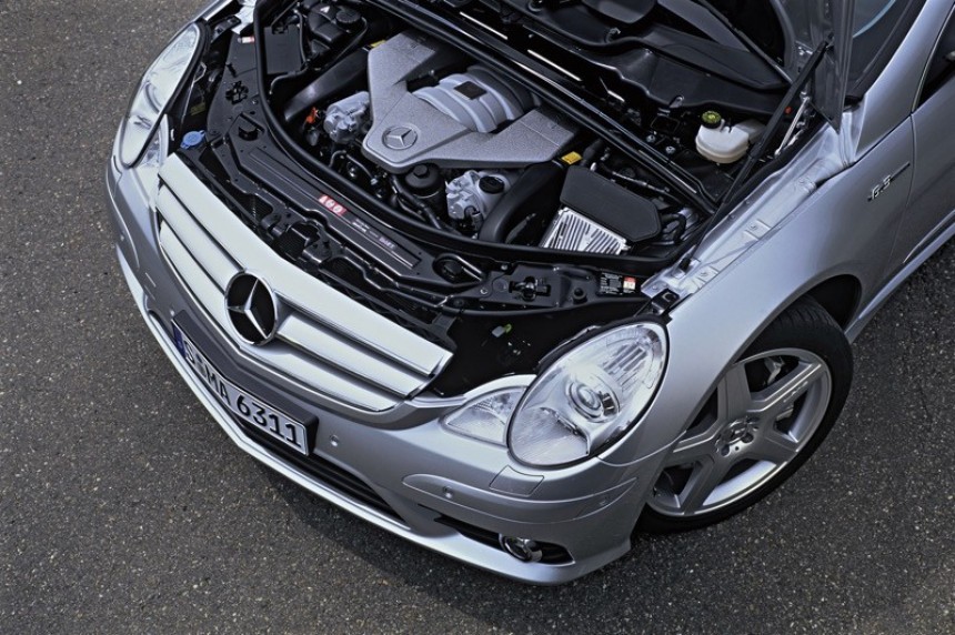 Mercedes\-Benz R 63 AMG