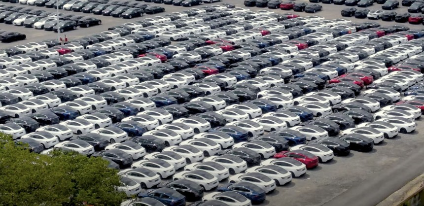 Hundreds of new Model 3s were spotted in a parking lot in Shanghai