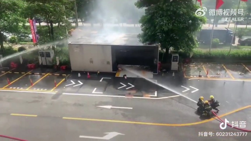 NIO Power Swap Station 2\.0 caught fire in Jiangmen due to a damaged battery pack