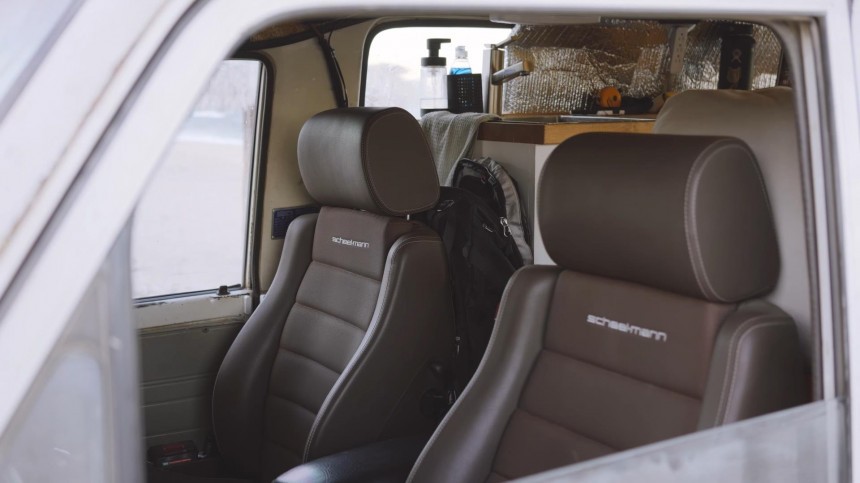Old but Capable Toyota Land Cruiser Overlander Hides a Modern, Comfortable Interior