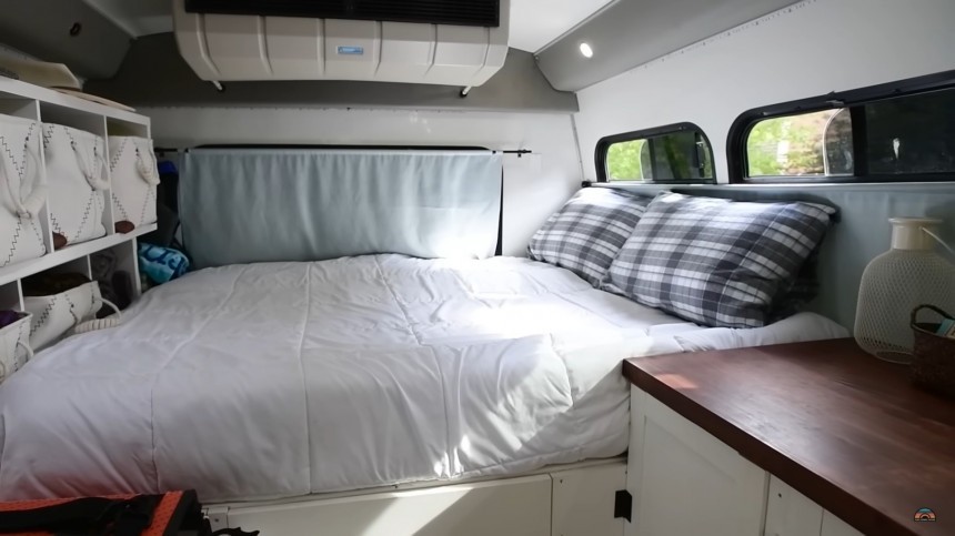 2012 Chevy Express G4500 converted into lovely motorhome
