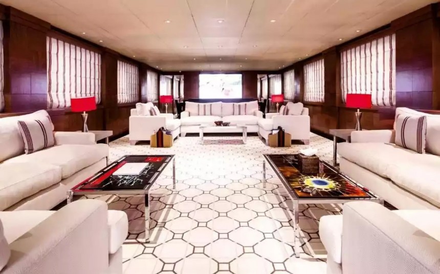 Element Superyacht Lounge
