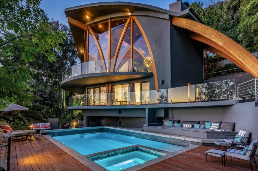 Riverside property in Malibu, designed by Harry Gesner and completed in 1997, is asking \$9\.5 million
