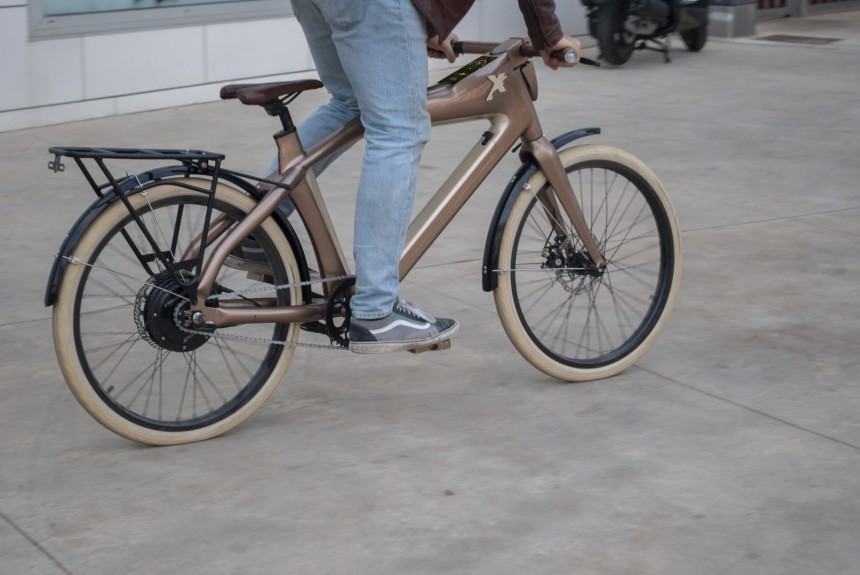 X One electric bike\: sleek, efficient and hyper\-connected