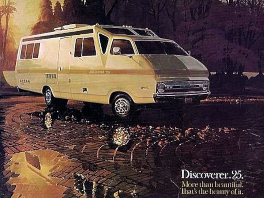 The Rectrans Discoverer 25 was produced between 1971 and 1974, in 3,300 units