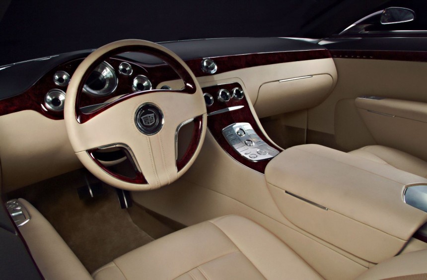 C2003 Cadillac Sixteen Concept Interior