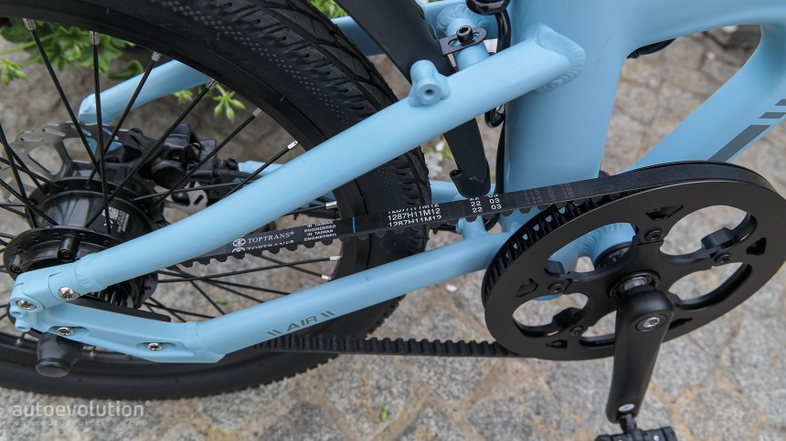The ADO Air A20 is a lightweight, foldable, high\-quality and high\-performance e\-bike\. Not expensive, either