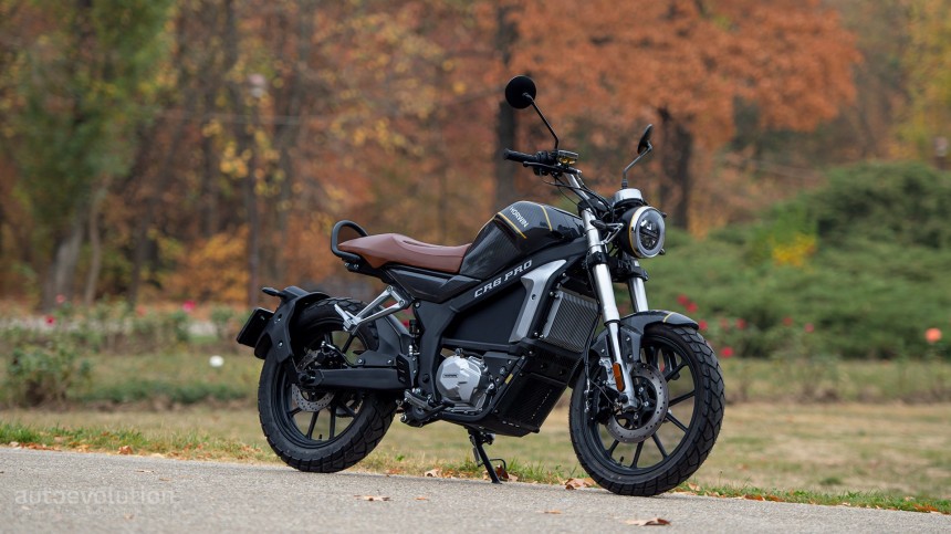 Ridden\: Horwin CR6 Pro \- Fun, Nimble Electric Motorcycle to Put a Smile on Your Face