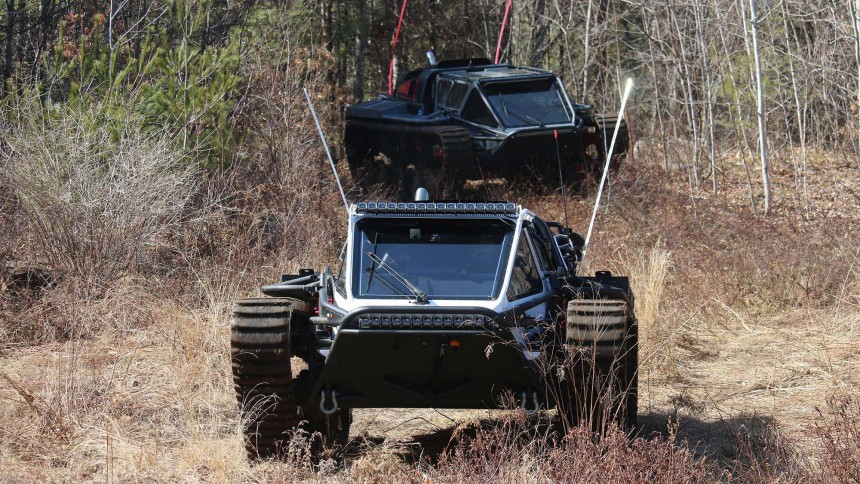 Ripsaw F4 Dual\-Tracked Vehicle