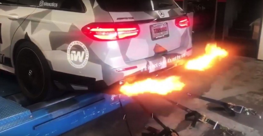Mercedes\-AMG E63 S Wagon with Flamethrower Exhaust