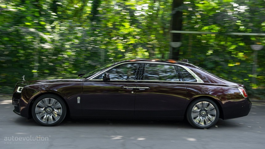 2021 Rolls\-Royce Ghost Extended
