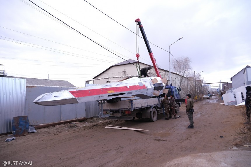 Russian Star Wars Fans Built an X\-Wing, This Isn't Their First Ship