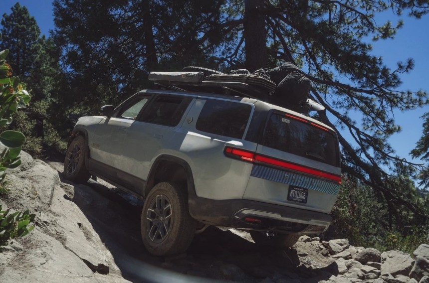 Rivian R1S Quad\-Motor is the first series\-production EV to conquer the Rubicon Trail