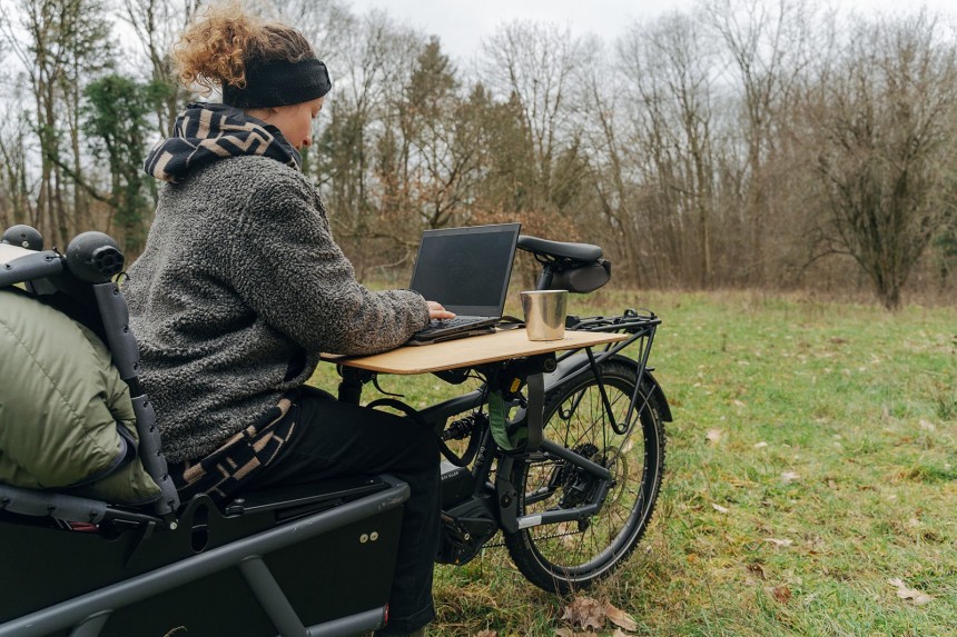 SpaceCamperBike uses a top\-of\-the\-line Riese & Muller cargo bike to offer camper and work station functionality