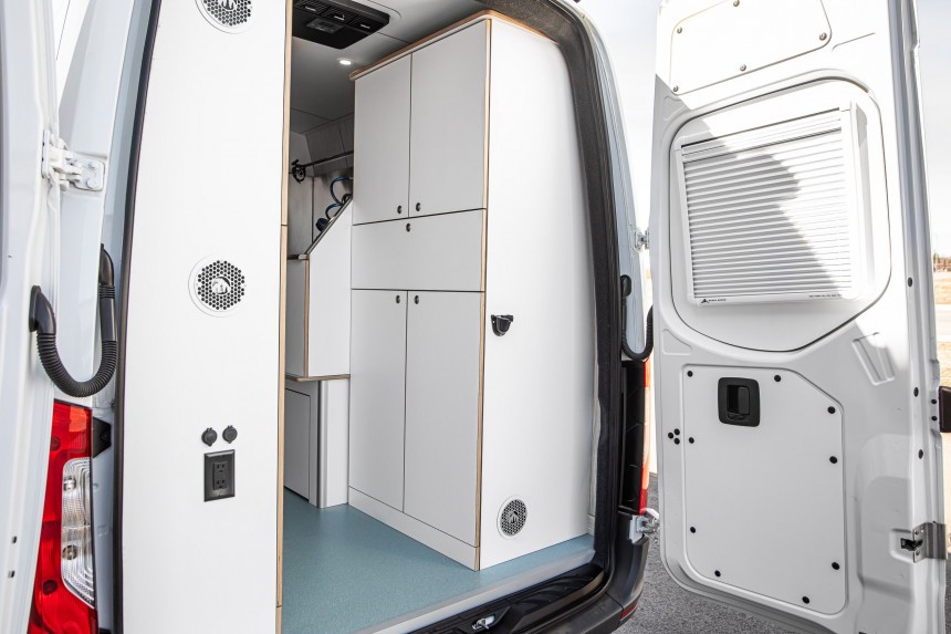 Sprinter Van Was Turned Into a Deluxe Mobile Pet Spa Ready To Offer Five\-Star Grooming