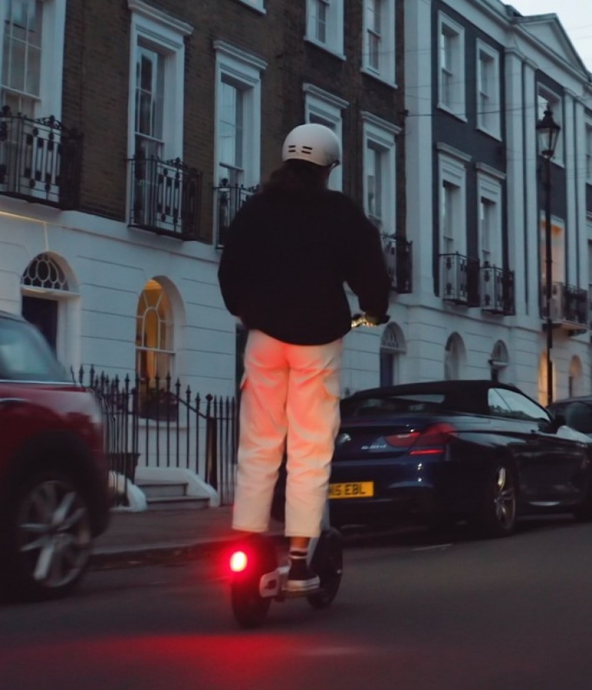 The Taur e\-scooter reinvents and improves the kickscooter, takes it on the road