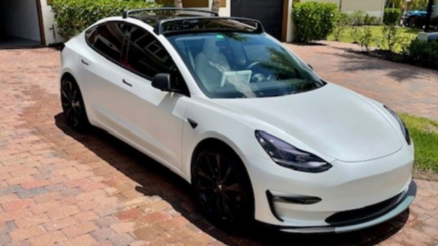 Ryan Thomas bought his Model 3 to travel 110 miles daily\. He did that for only 35,000 miles before his BEV decided it would stop without warning