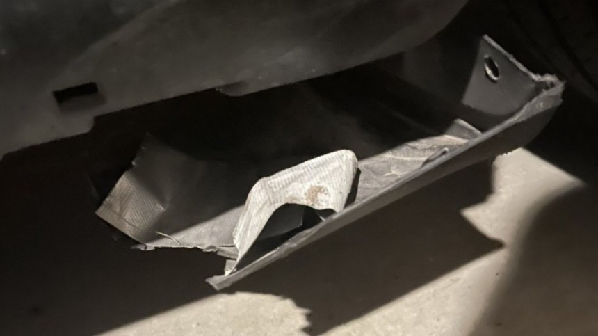Tesla fixes a Model S with duct tape and the unhappy owner shared that on Twitter