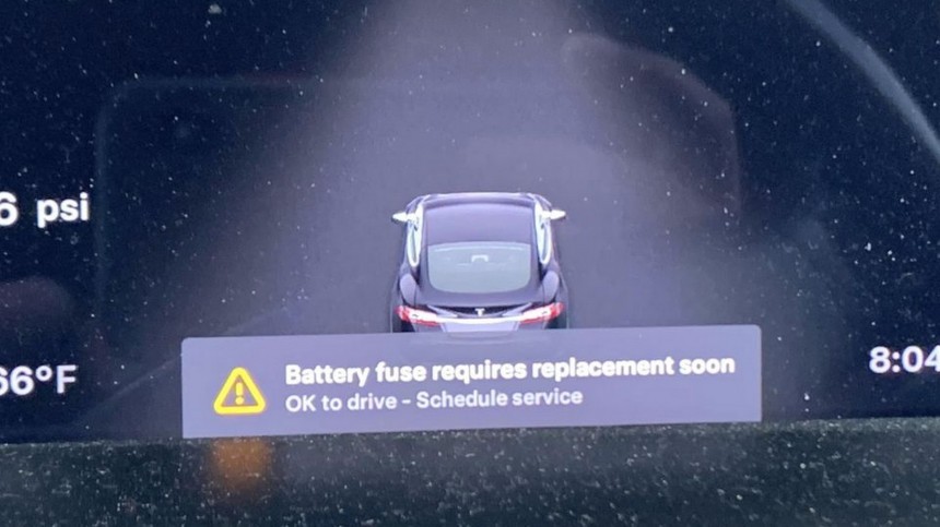 Tesla pyrotechnic battery pack fuse had its own cell and has to be replaced after eight years