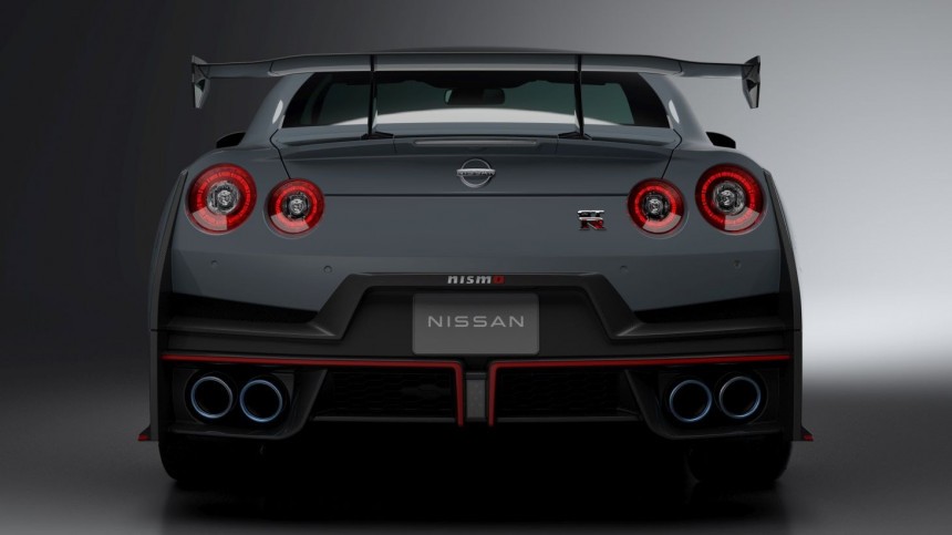 Nissan GT\-R