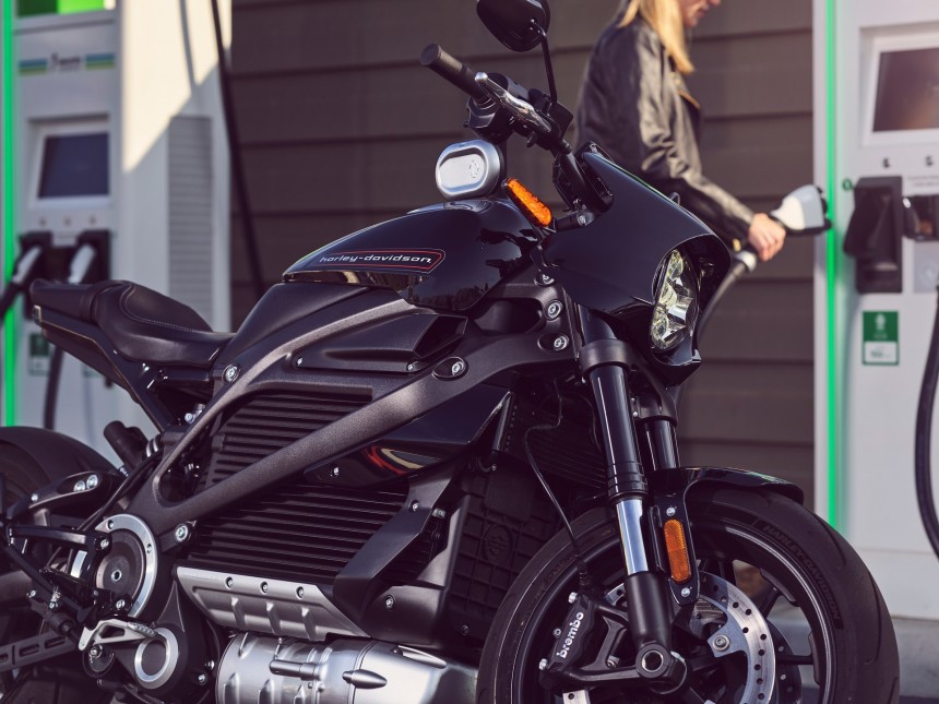 Harley\-Davidson LiveWire electric motorcycle at an Electrify America charger