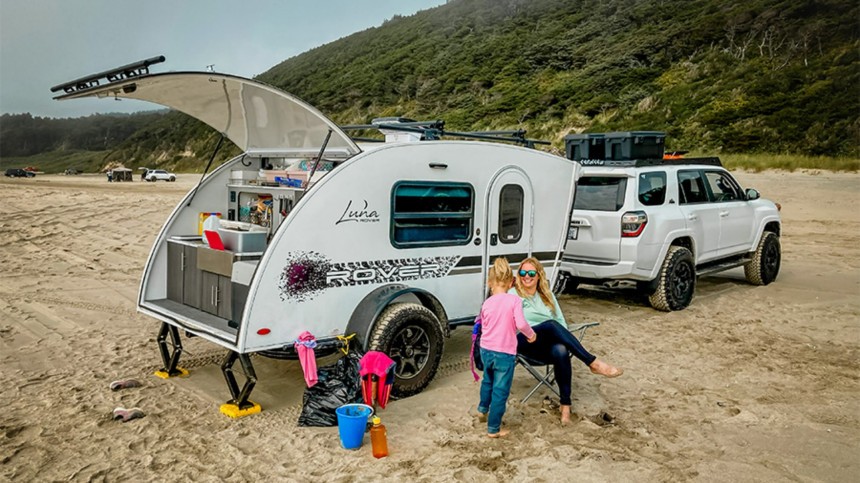 https://s1.cdn.autoevolution.com/images/news-gallery-860x/the-best-micro-campers-of-2023-15-tiny-homes-on-wheels-for-every-budget-and-lifestyle-thumbnail_74.jpg