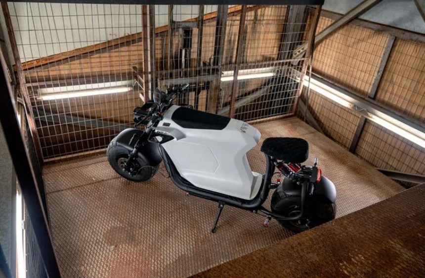 The bull\-e e\-scooter brings drama and practicality to urban commute, at a steep price