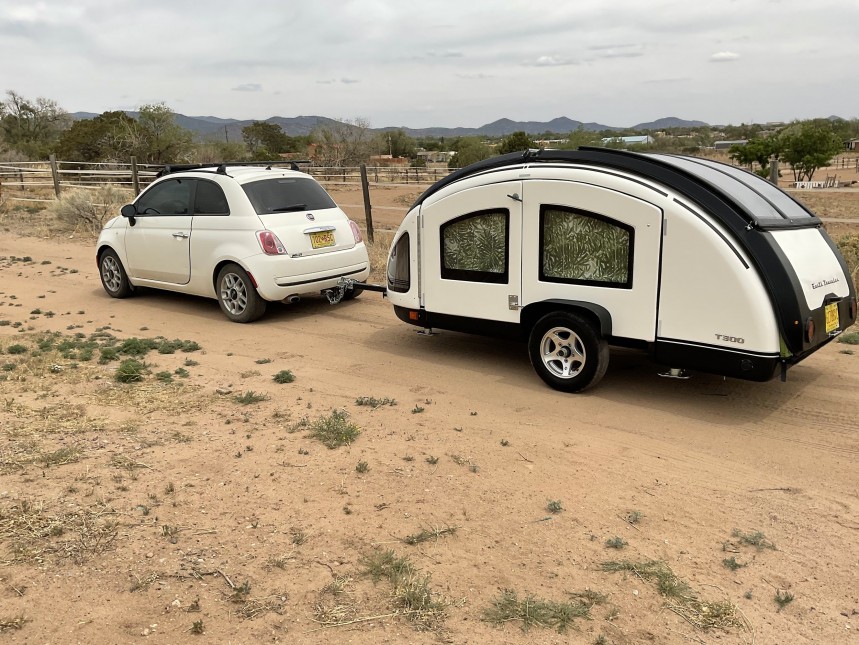 Earth Traveler trailers aim to be among the world's lightest and most family\-friendly
